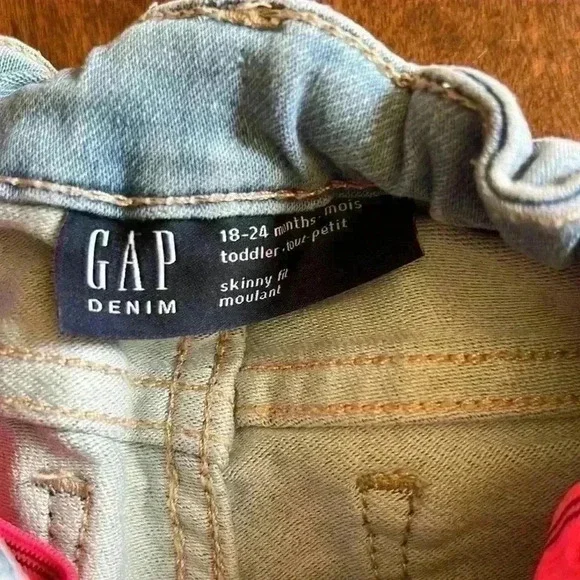 Gap  Jeans - Picture 2 of 4